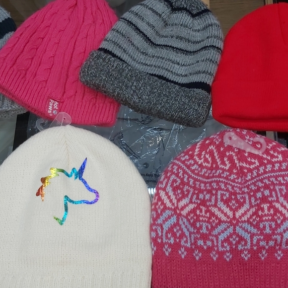 Kids Warm Winter Hats - Picture 3 of 6